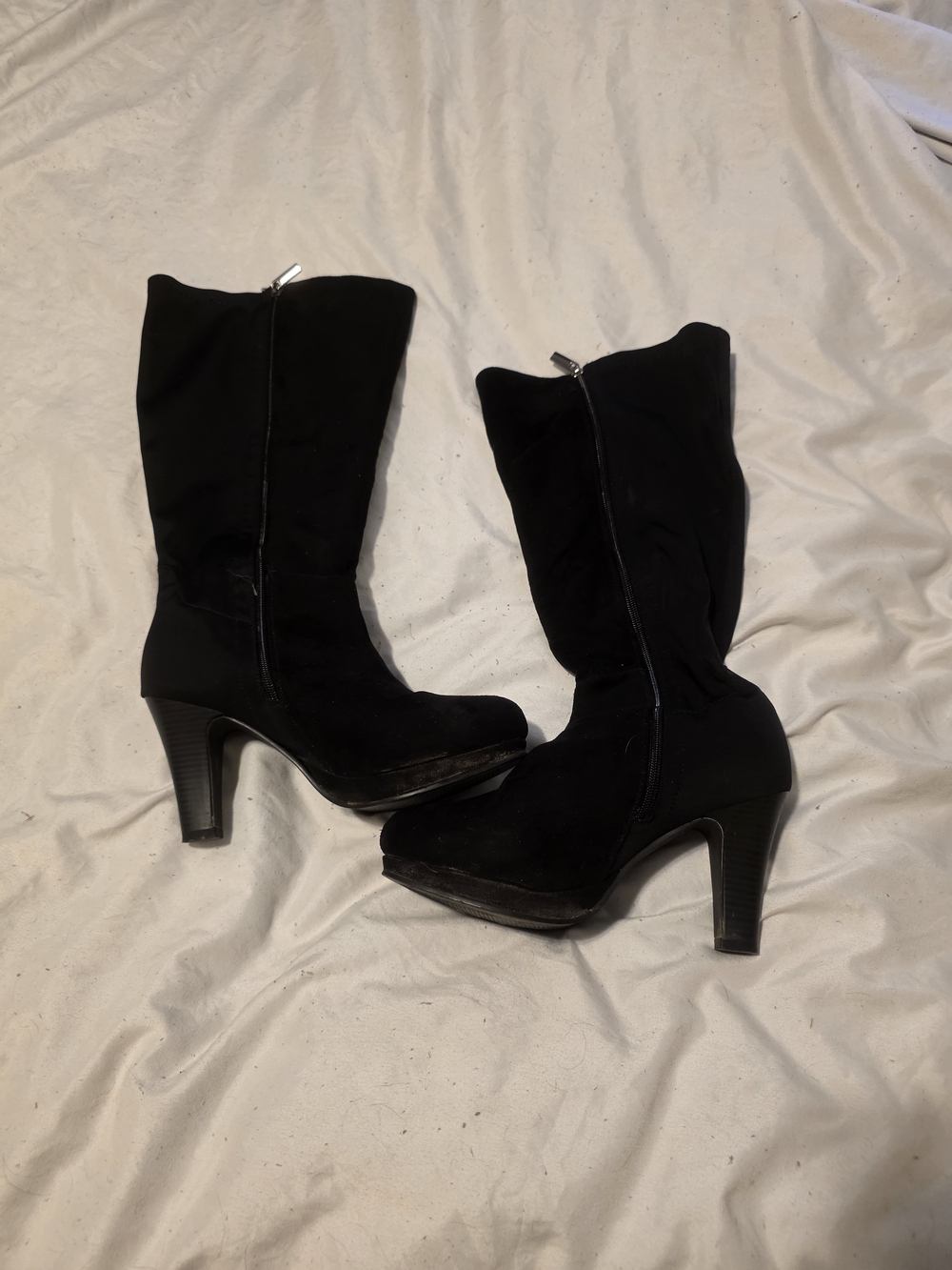 Black Mid-Calf Zip Heeled Boots